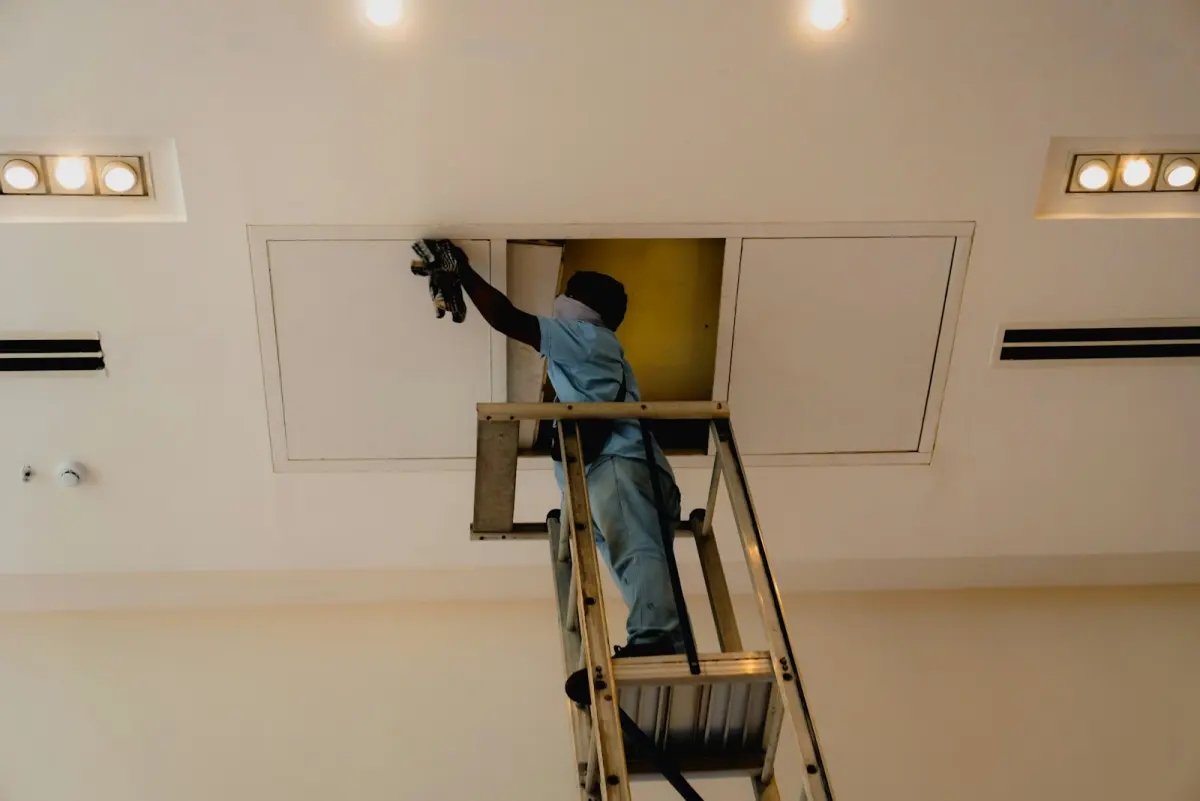 Aggregaat vaste installatie aansluiten: omschakelaar &