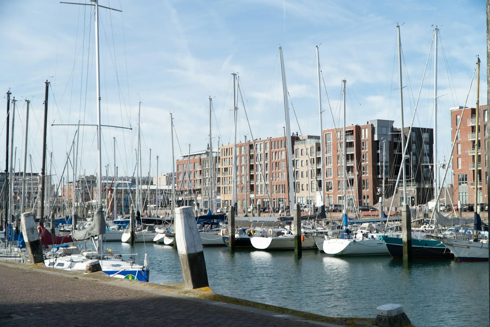 Noodstroom jachthaven Zuid-Holland: eisen & kosten